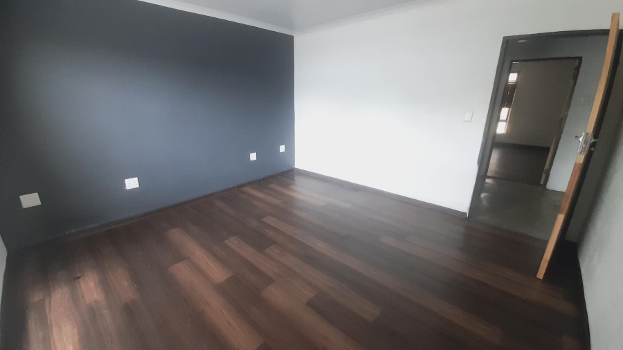 3 Bedroom Property for Sale in Kosmos North West